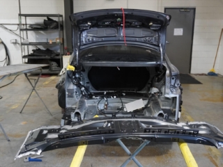 Car Repair state-of-the-art-equipment-garage-technician-restoration-clean-fleet-auto-body-accident-repair-collision-center-vehicle-car-truck-suv-fleet-detailing-detail-metairie-kenner-new-orelans-louisiana