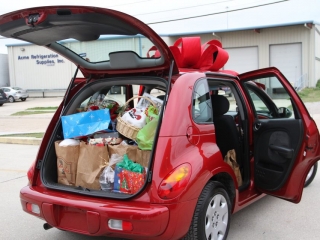 gifts-recipient-benevolence-state-of-the-art-equipment-garage-technician-restoration-clean-fleet-auto-body-accident-repair-collision-center-vehicle-car-truck-suv-fleet-detailing-detail-metairie-kenner-new-orelans-louisiana